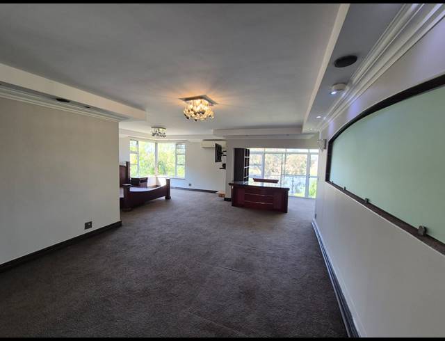 7 BEDROOM HOUSE FOR SALE IN MANTEVREDE